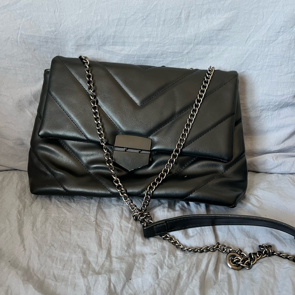 Black Quilted Chain Shoulder Bag